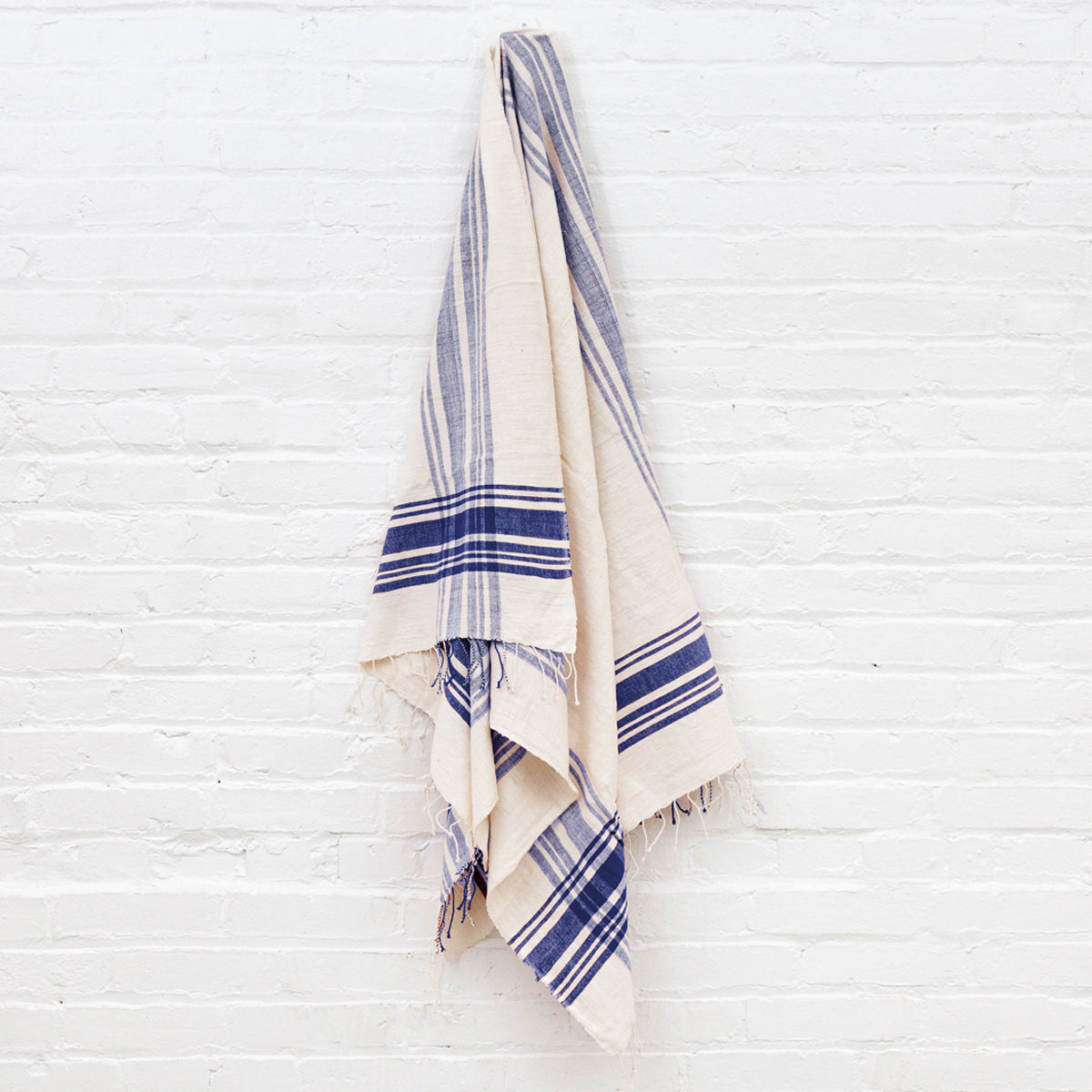 bath hand towels, bathroom hand towels, hand towels for bathroom, linen tea towels wholesale, pretty bathroom hand towels