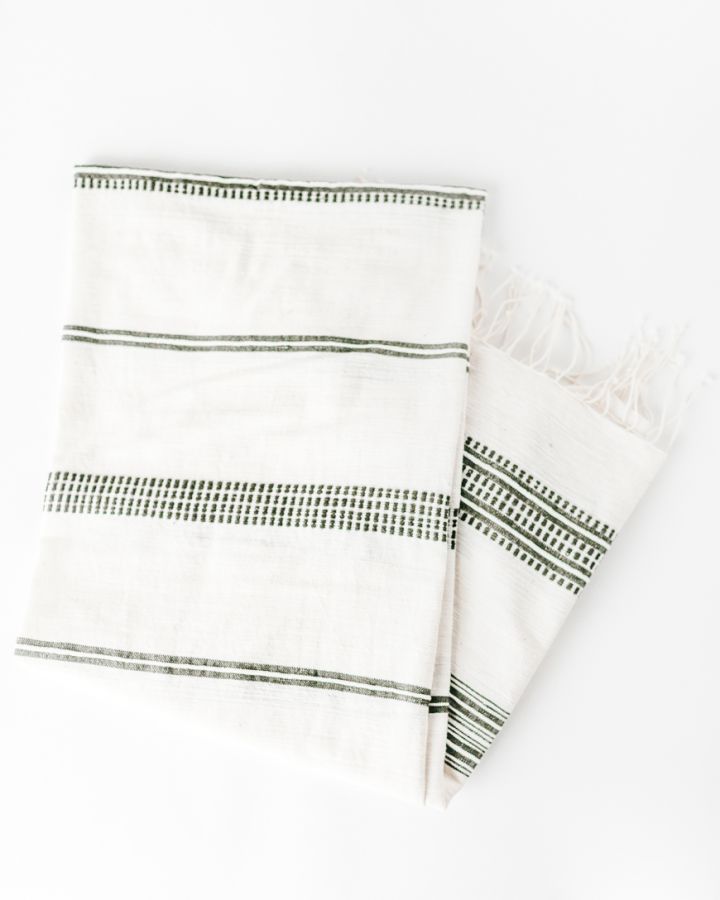 wholesale handwoven home textiles, bath hand towels, bathroom hand towels, hand towels for bathroom, linen tea towels wholesale, pretty bathroom hand towels