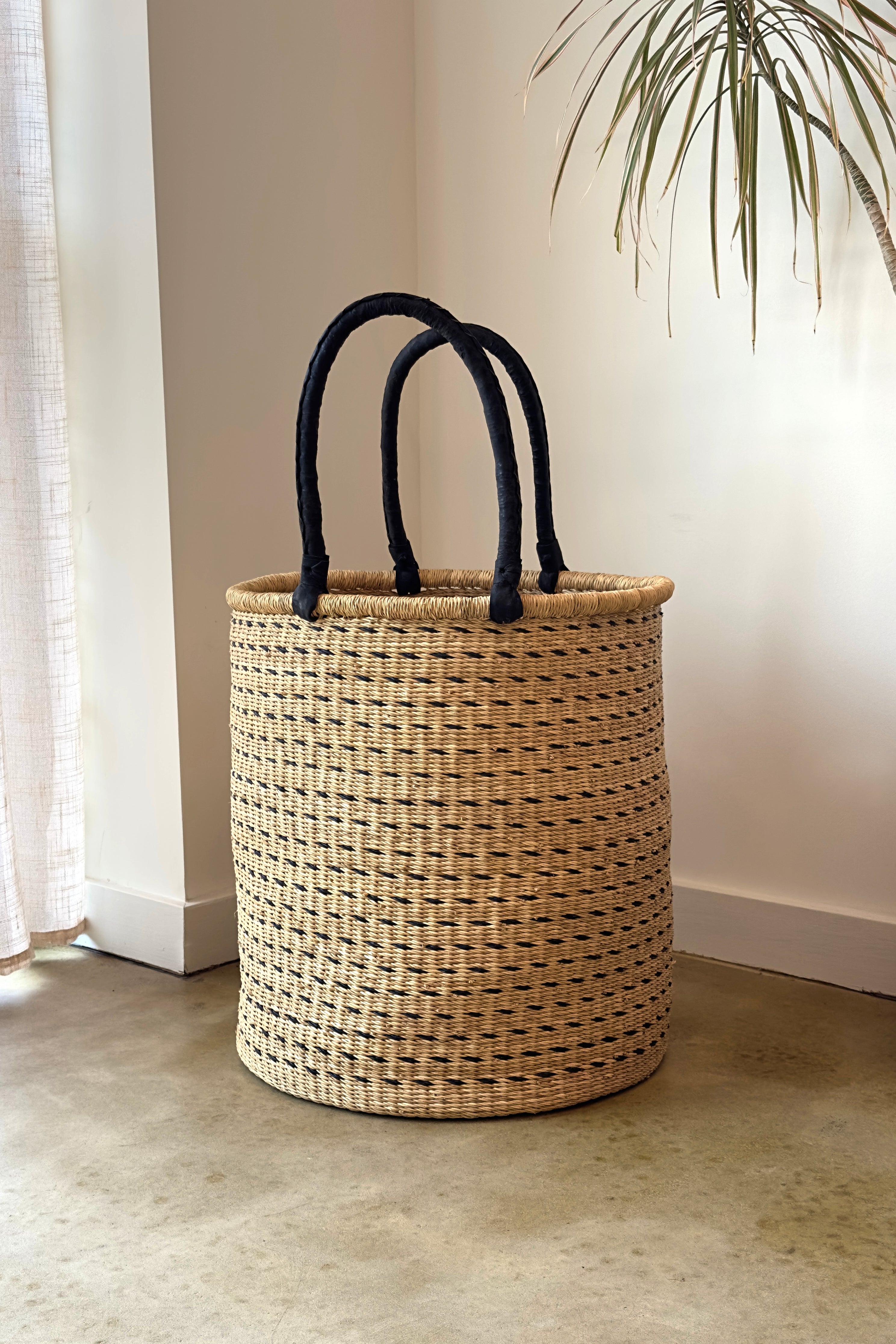 Large Handwoven Storage & Laundry Hamper – Black Dash